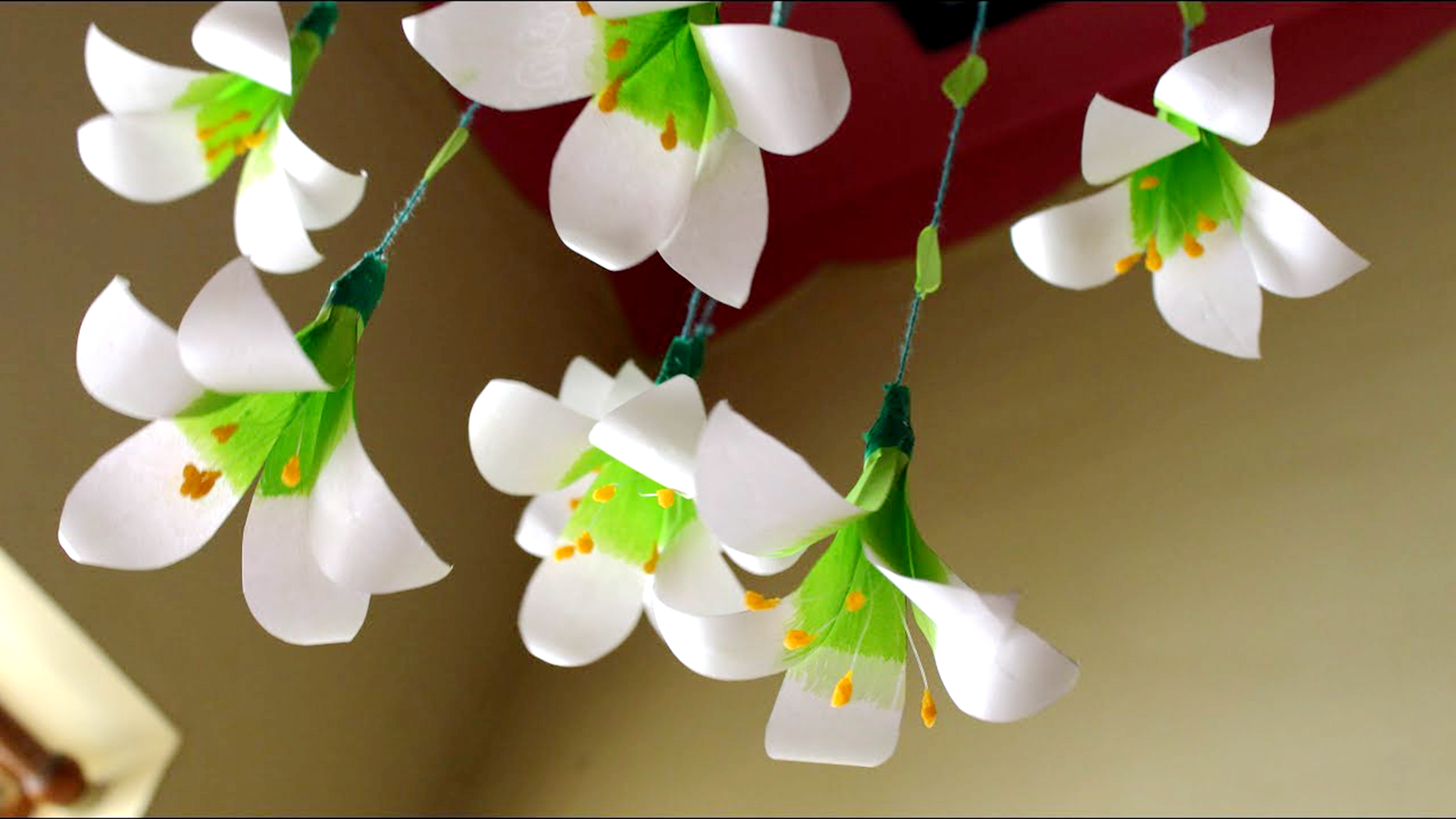 幼儿园圣诞节手工作业圣诞老人的靴子适合小朋友的折纸教程