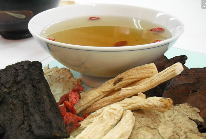 怎么泡好何首乌,它的功效与作用有那些?