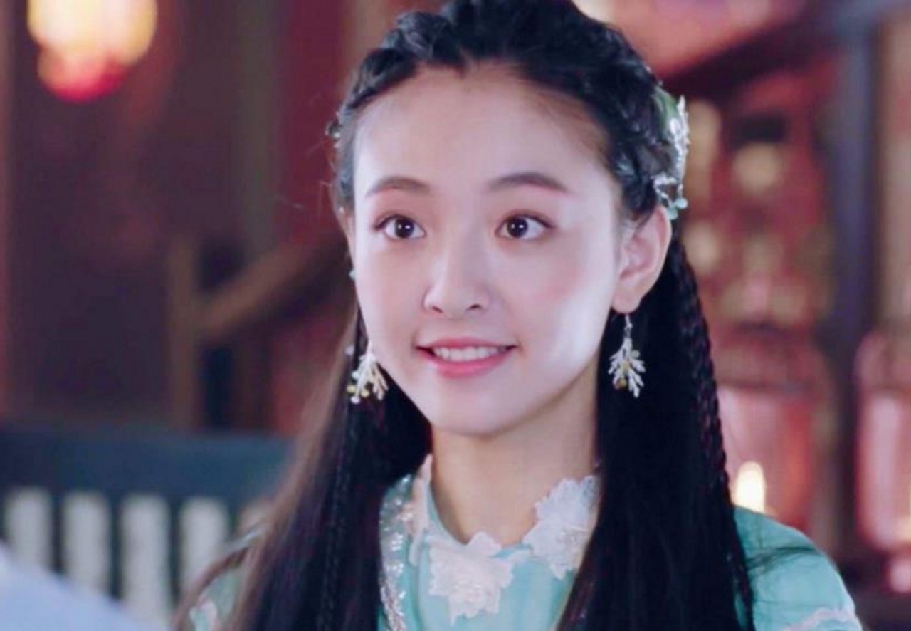《择天记》剧中女主角古力娜扎主演的徐有容,但是,吴倩饰演的落落这一