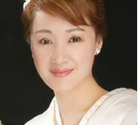 最后鲍正芳表示目前对影视剧依然很感兴趣,最想出演的角色是林依晨的