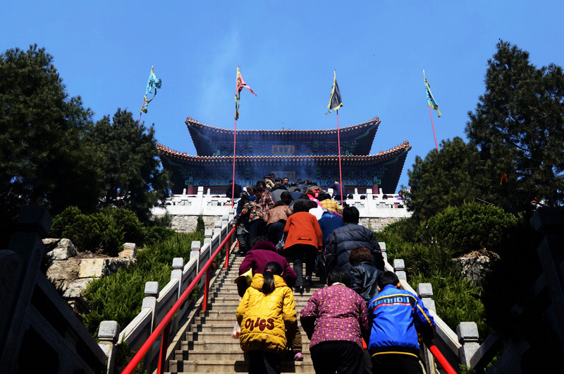 莱芜八景之矿山呈瑞 金榜题名