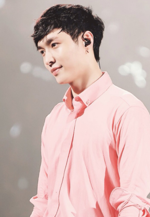 一组张艺兴的帅照,秒杀所有小鲜肉,帅到没朋友!