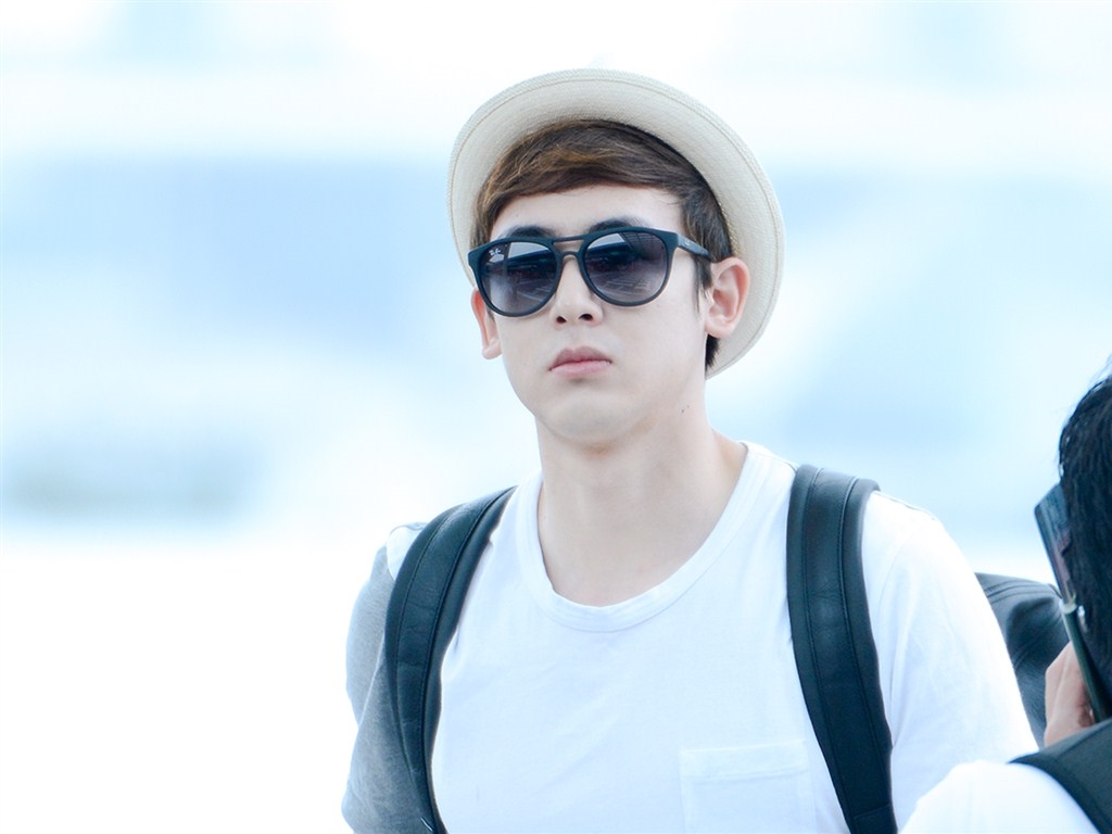 尼坤最帅的6张照片,气质清澈干净,最喜欢最后一张!