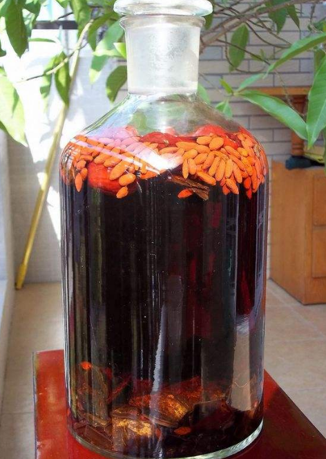 一斤白酒泡多少枸杞合适,你知道吗?