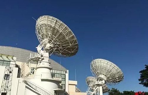 亚洲1号通信卫星是美国休斯公司制造的静止轨道通信卫星