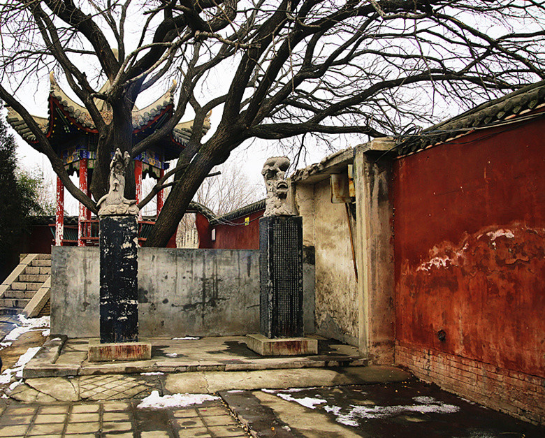 山西长治二贤庄,里的石头都是上百年