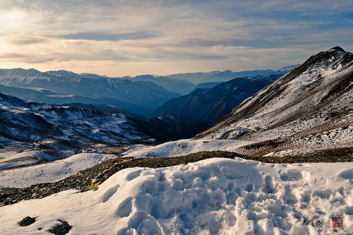中央红军长征翻越的第一座雪山,鸟儿飞不过,凡人不可攀