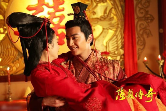 古装剧中的公主抱:图五的电视剧已经火了二十多年,现在还有人看