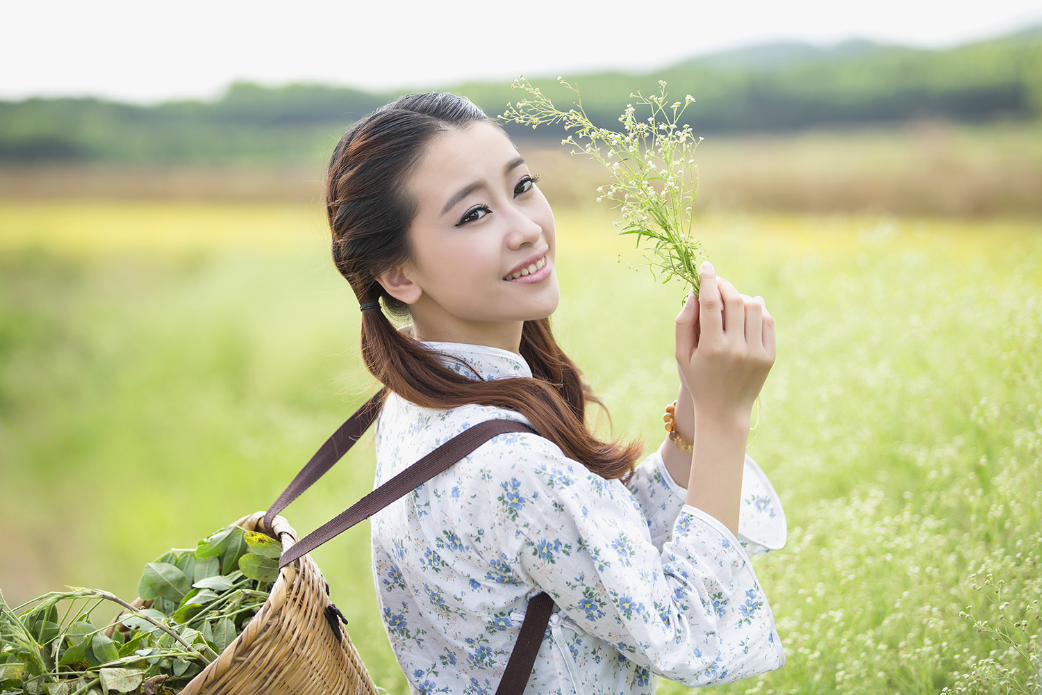 光影欣赏《快乐的小芳》