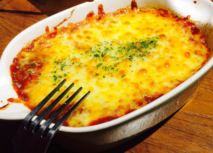 香肠焗饭——孩子们的最爱,看着就满满的食欲!