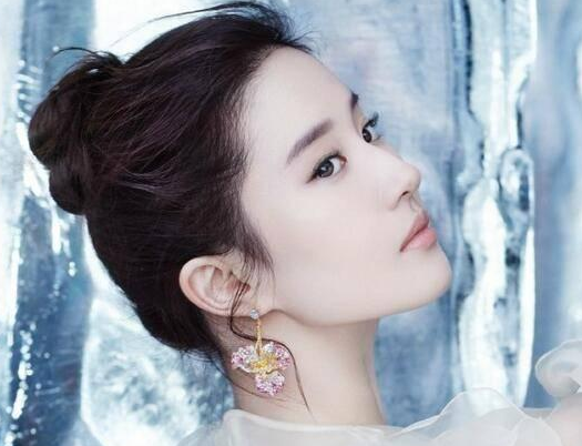 最红一线女明星的侧脸杀,您最喜欢谁呢 哪一个才是完美