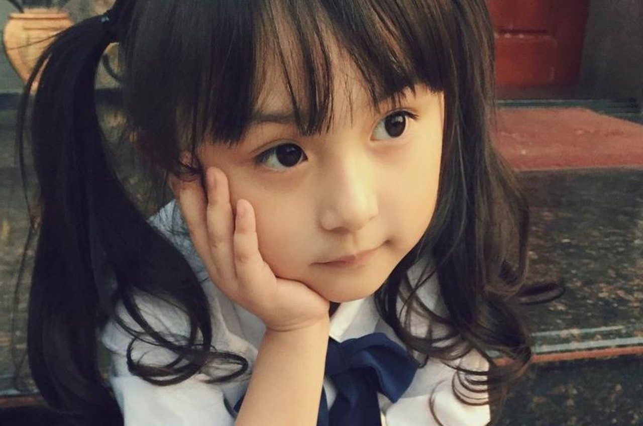 3,金奎莉,已经拍摄过多部广告及服饰品牌照片的她,网上粉丝人数突破43