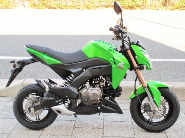 实拍川崎迷你摩托车z125!