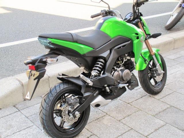 实拍川崎迷你摩托车z125!