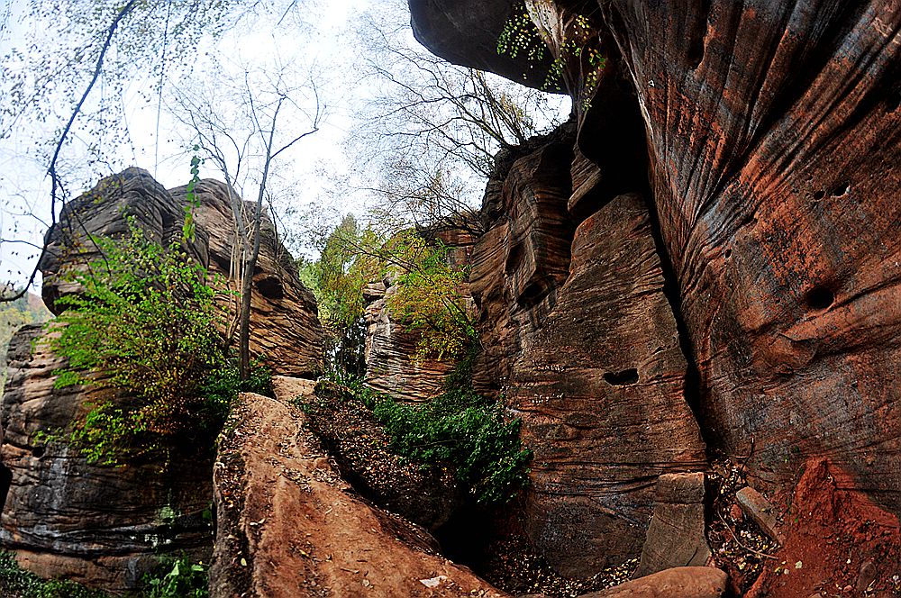 四川中江县古店乡钟鼓村石林谷风光