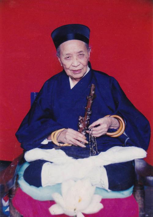 中国史上"坐化"第一人:118岁武当道姑"坐榻上羽化西归"