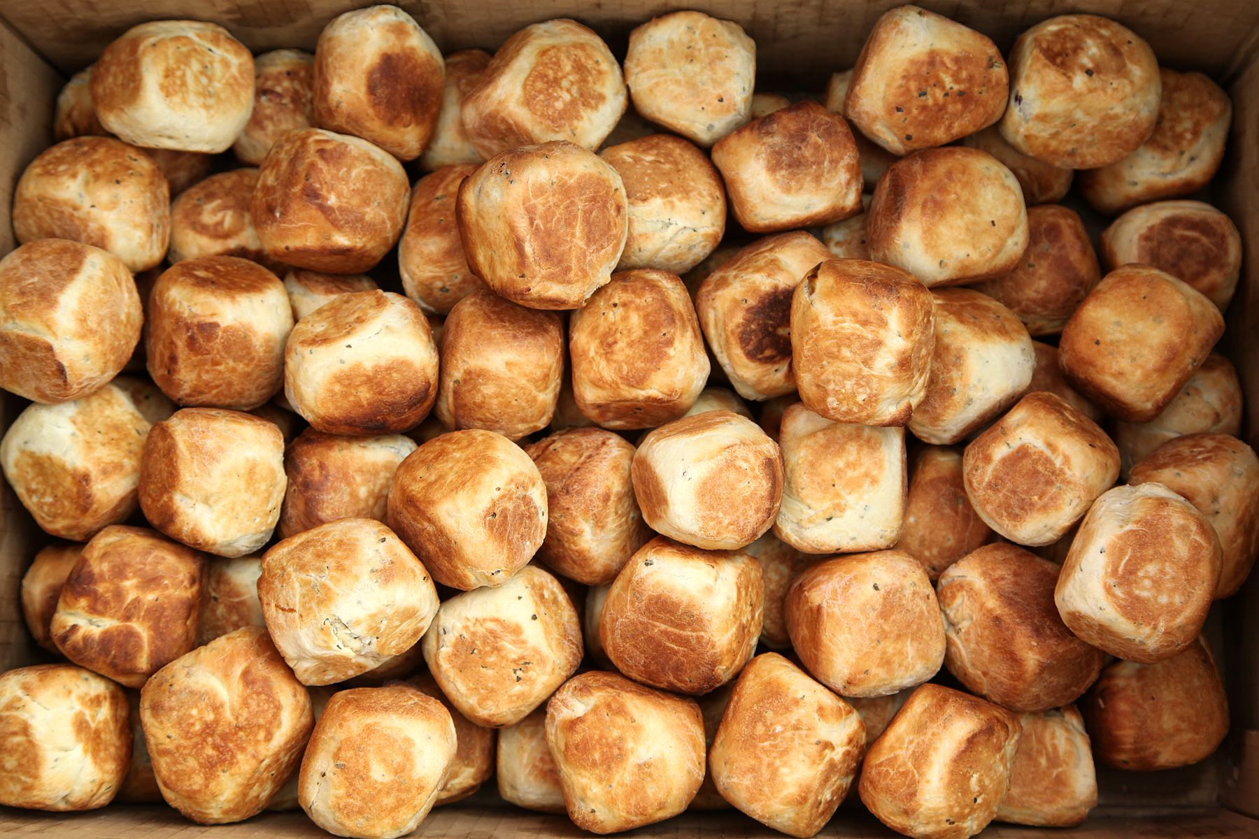 山西运城清明节农民们都要吃这种"枣蛋馍",听过传说的人都想吃