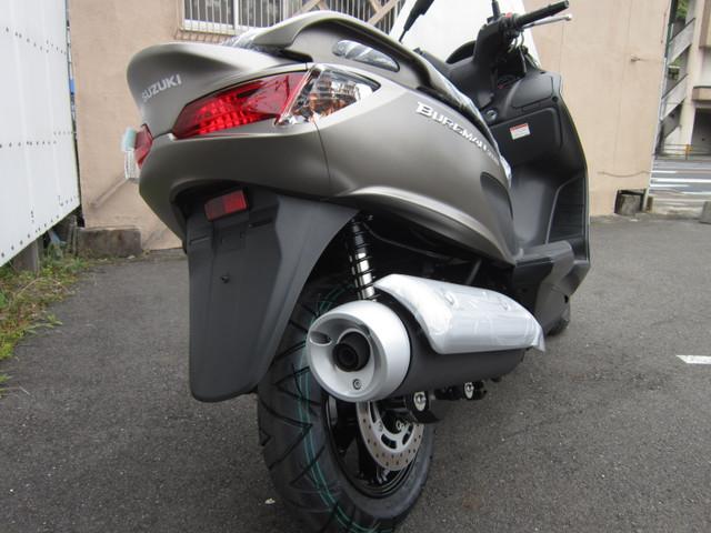 即将引进国内销售的铃木200cc踏板摩托车!