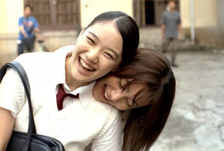 《花与爱丽丝》用谎言编织的爱情童话