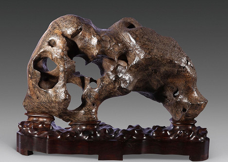 古典赏石以"瘦漏透皱"为结构特征