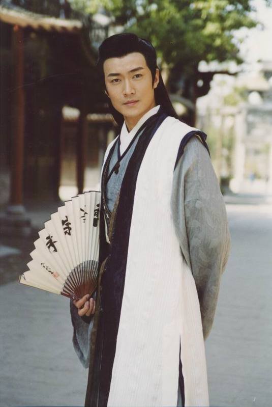 这样的李进荣真的是太帅了