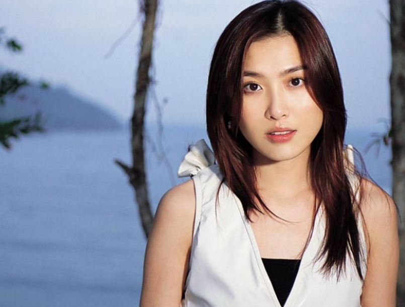 香港艺人周丽淇晒《肥龙过江》精彩照,甄子丹一人身兼五职!