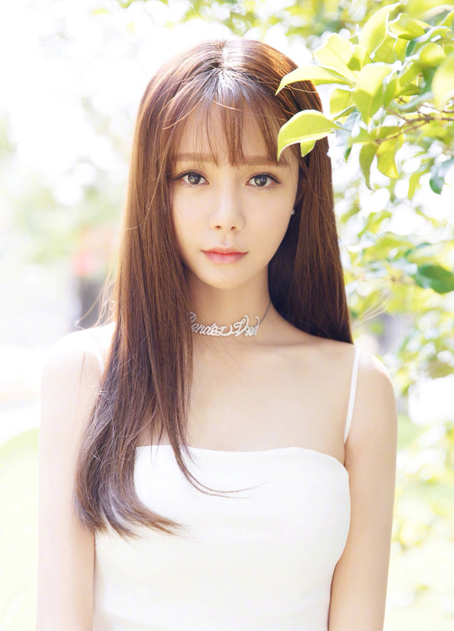 沈梦辰,香脸美画,赏心悦目