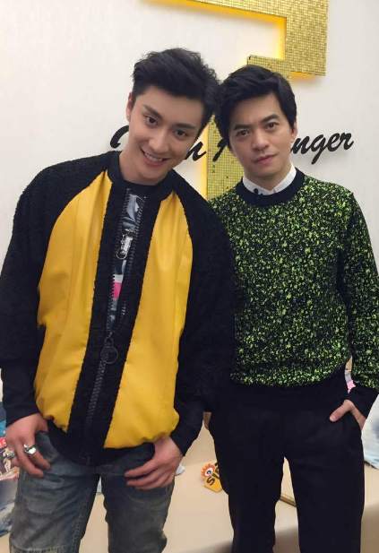 乔任梁生前的4张亲密合照:图一太搞怪,图四张一山看了会哭