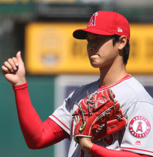 日本天才棒球手破mlb纪录 竖拇指点赞