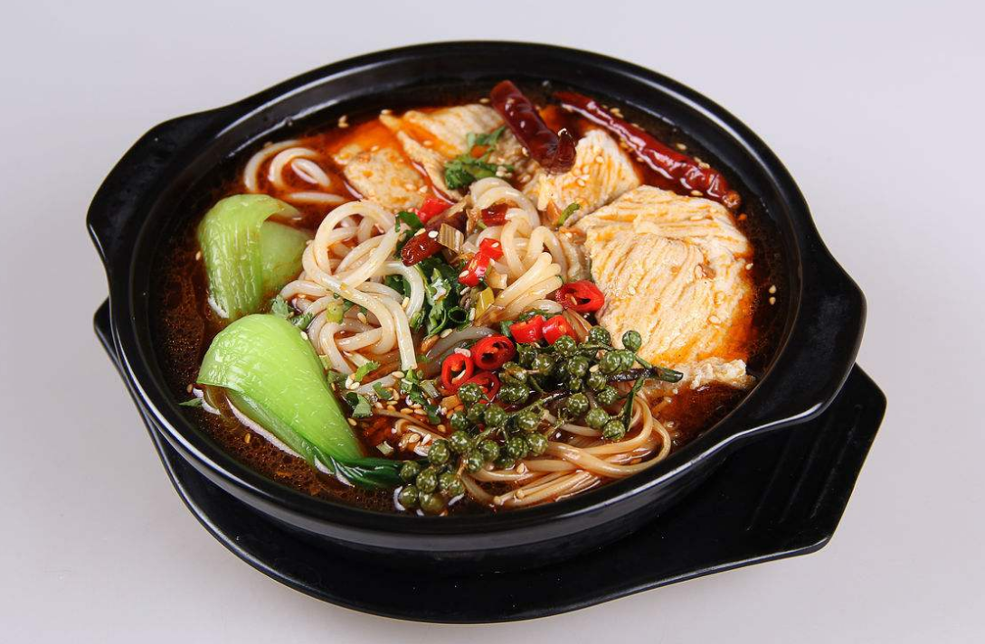 砂锅麻辣烫,口感很是醇香