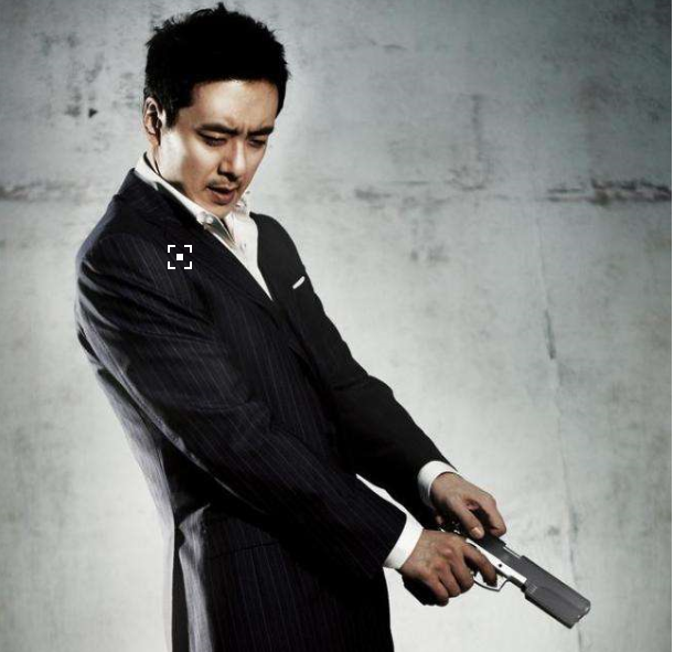 韩国男星金承佑个人写真照片,大叔范儿十足