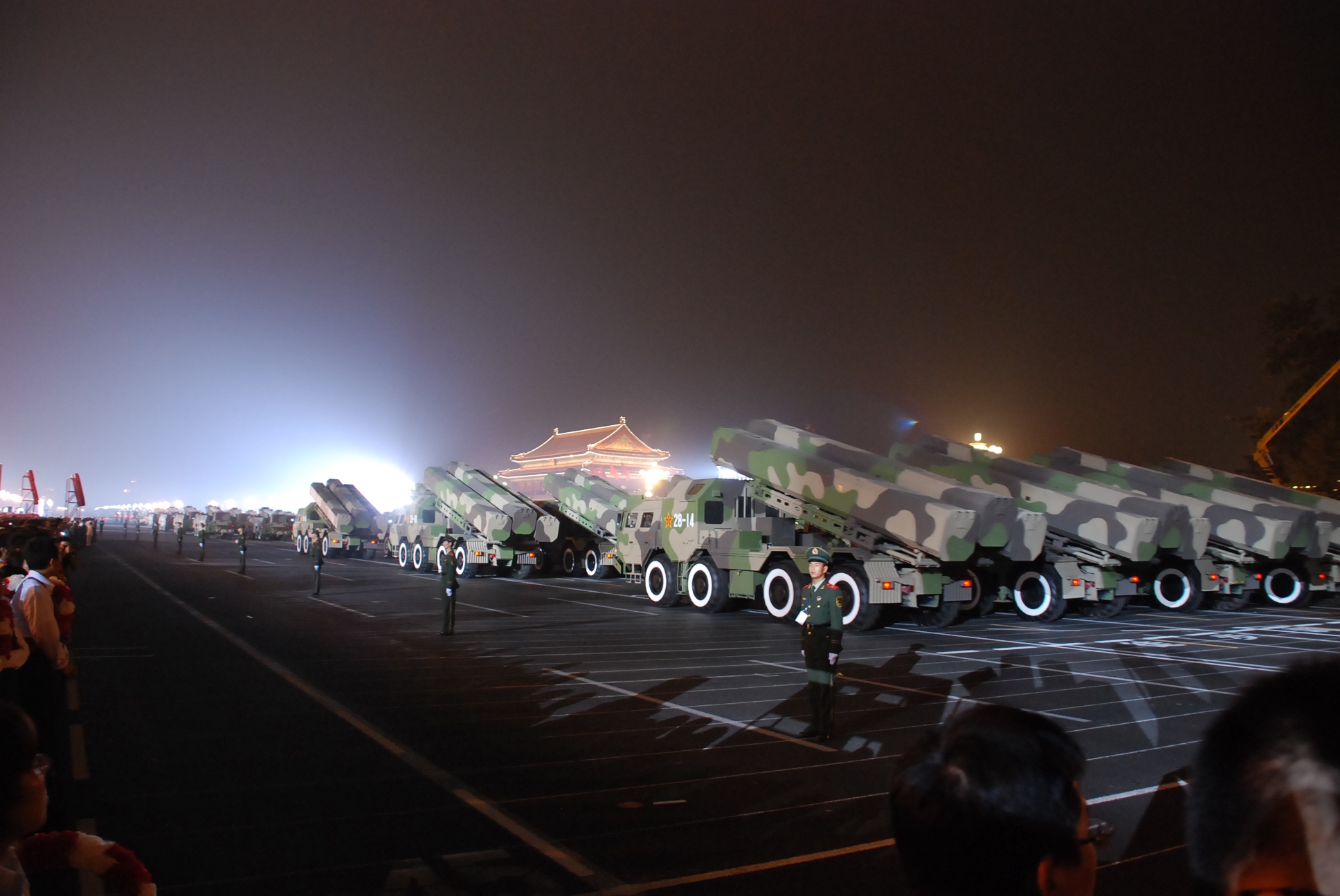 09年大阅兵的天安门:这样的天安门你肯定没见过,错过就没机会了