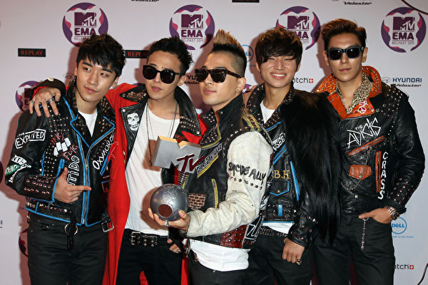 bigbang《花路》连三周占据音源榜冠军