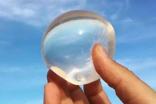 ooho可食用水球,可以自己diy创作,所有用的材料都是可食用的材料,无