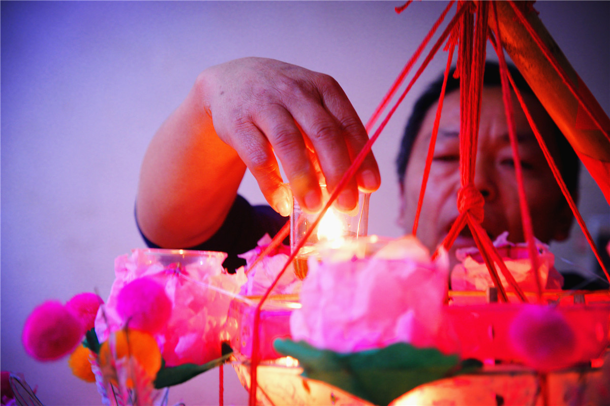 福建连城县非遗奇迹"纸包火"---芷溪花灯