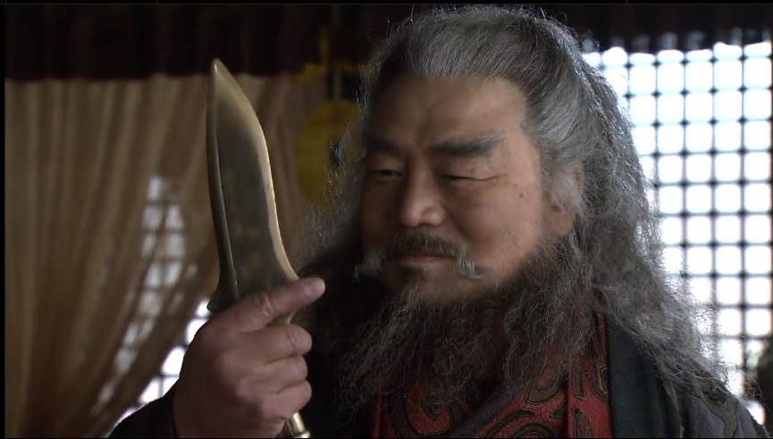 曹操刺杀董卓失败,七星宝刀落入董卓之手,董卓死后宝刀流落何处