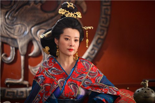 吕雉当皇后时开创了一个坏习惯 200年后另一个女人用它灭亡了西汉