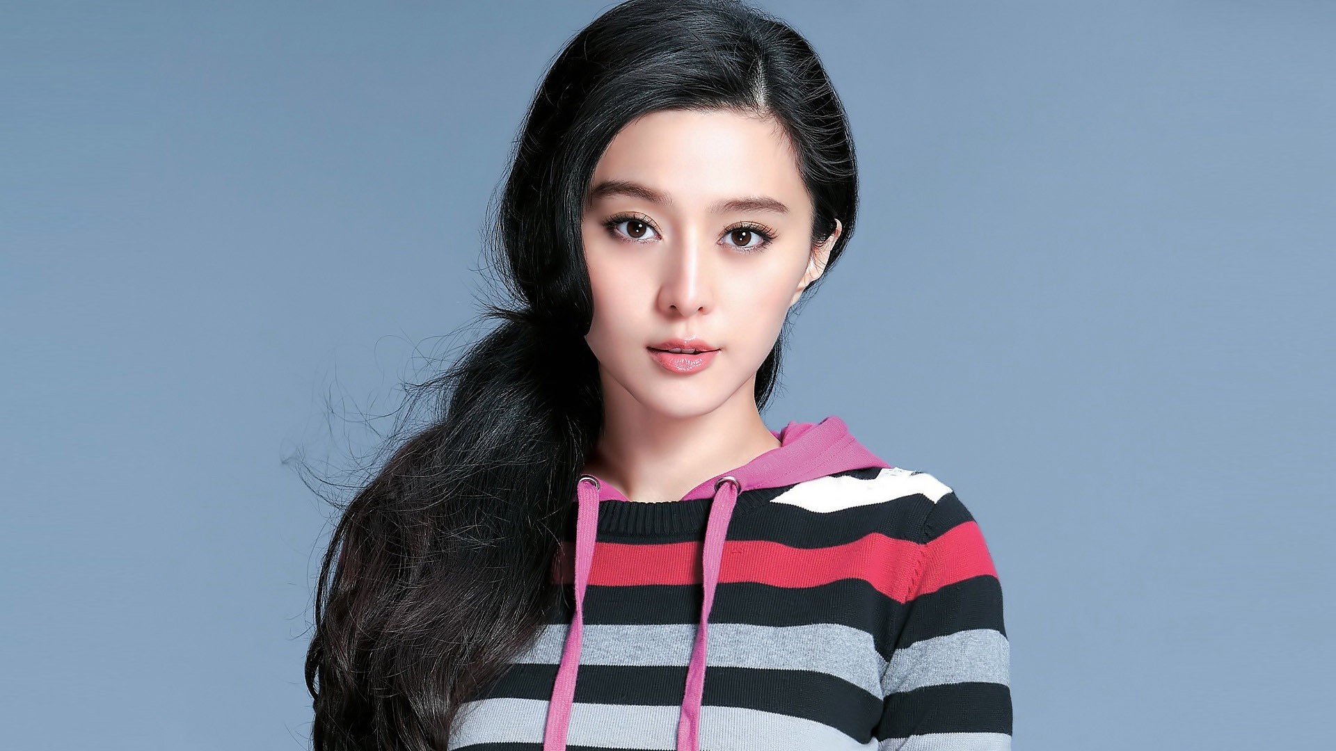 范冰冰和李冰冰谁更美?比一比就一目了然了