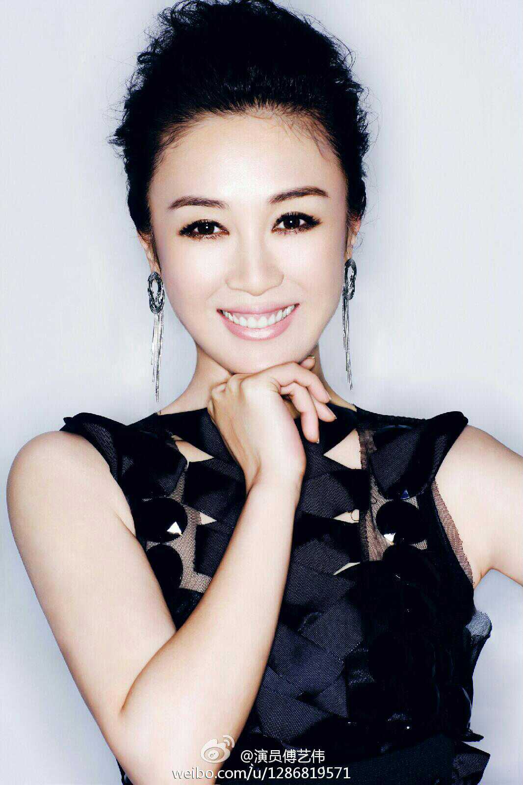 自毁前程的几位明星,刘谦现在靠老婆养着,他只能无奈隐退!