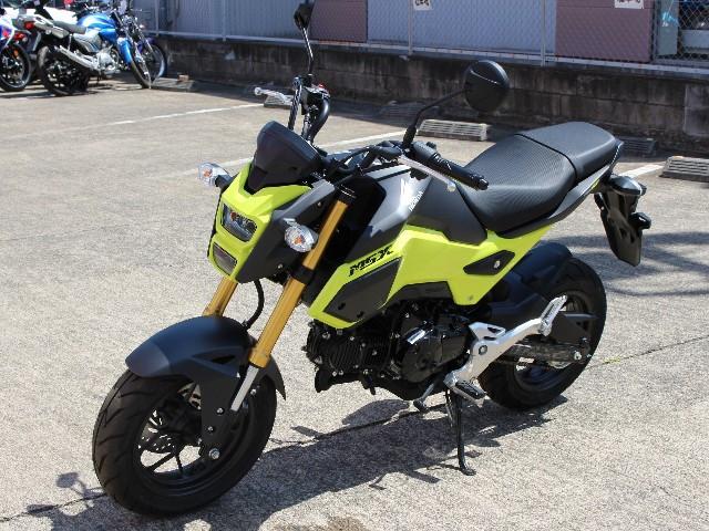 实拍本田125cc迷你摩托车!