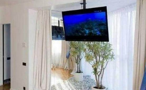 客厅电视机万万别挂墙上,现如今都流行这样放,省钱又好用!