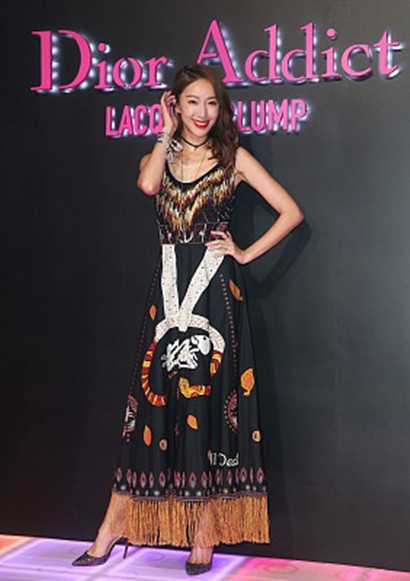 欧阳娣娣身高暴涨直追欧阳妮妮,纤细美腿比姐姐长