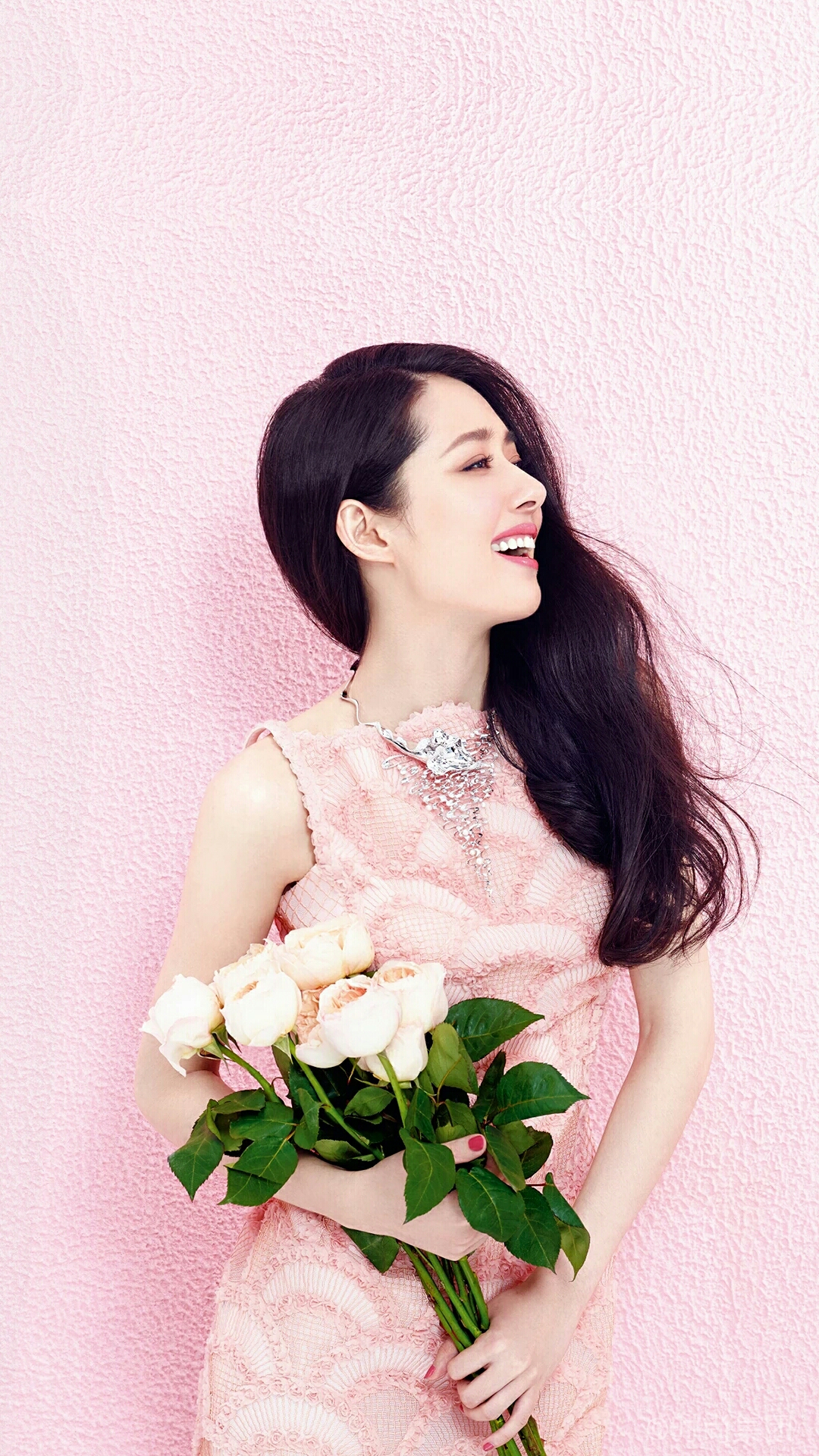 好喜欢郭碧婷这样,淡雅清新中透出性感