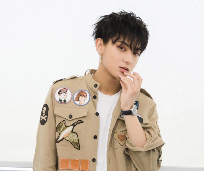 黄子韬杨文昊太有爱了,他们的兄弟情真感人,你们喜欢这对cp吗