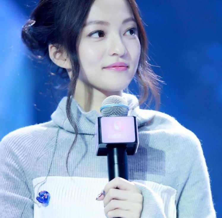 奔跑吧:张韶涵鹿晗合体演唱《快乐崇拜》,网友:"行跑的cd涵"