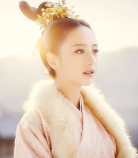 佟丽娅点赞刘昊然雷佳音吹雪cp!网友:漂亮姐姐每天都在看什么?