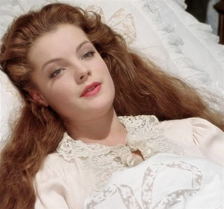 "茜茜公主"罗密·施奈德真实旧照,留给世人永恒高贵的公主形象