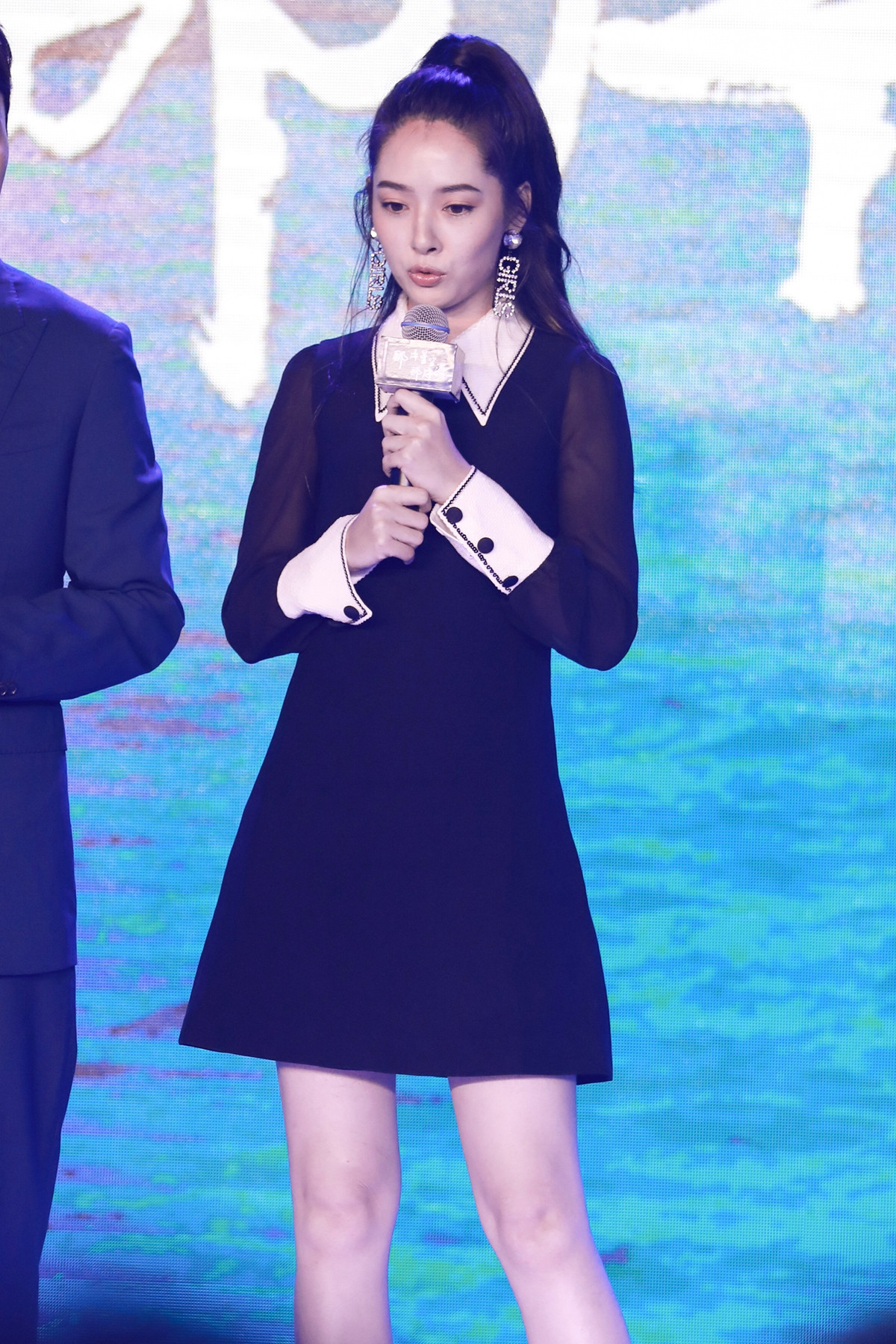 郭碧婷,舞台上气场十足颇有大气女星魅力