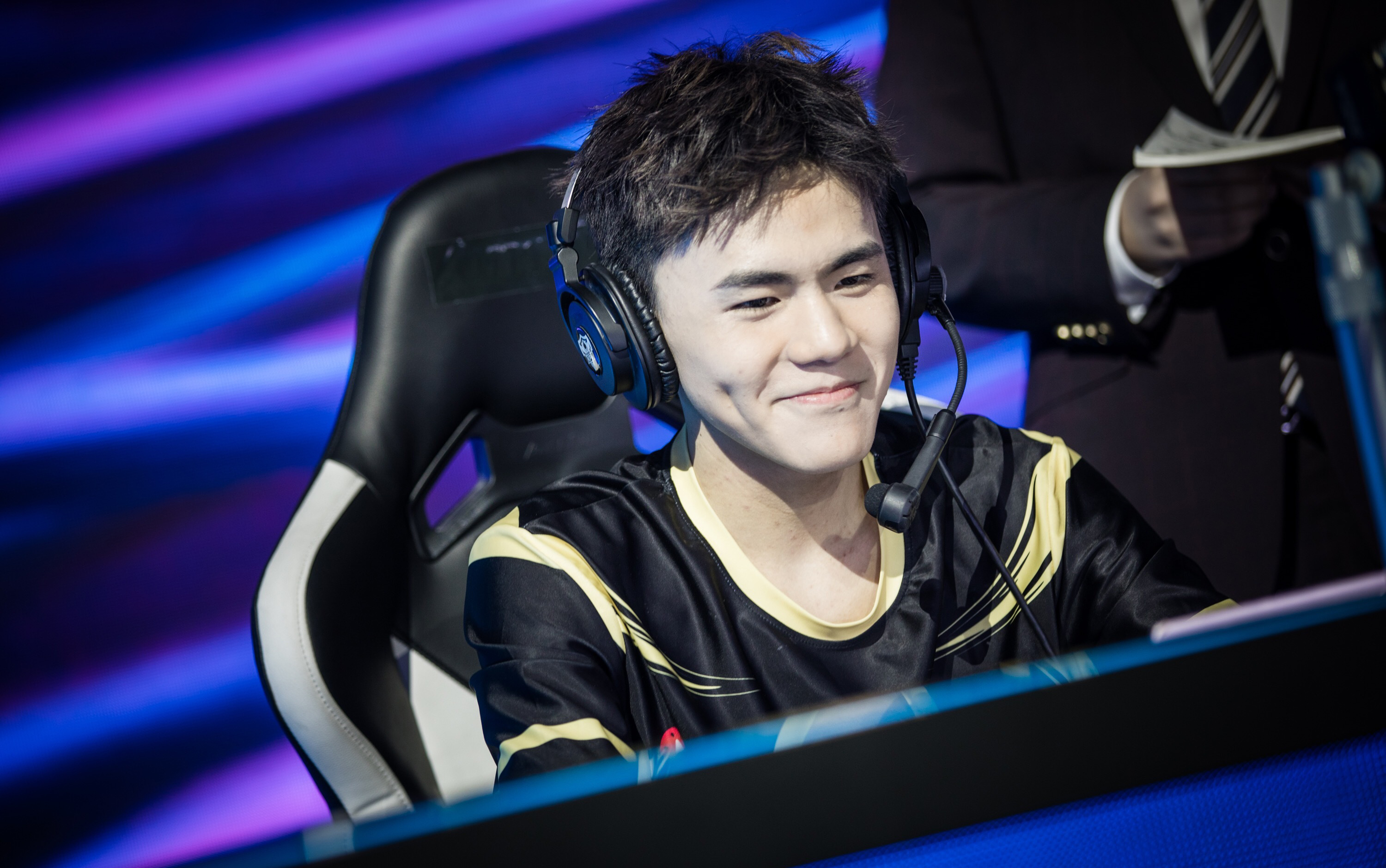 kpl:诺言心态崩溃,导致estar战队比赛失败和厂长id事件有关系?