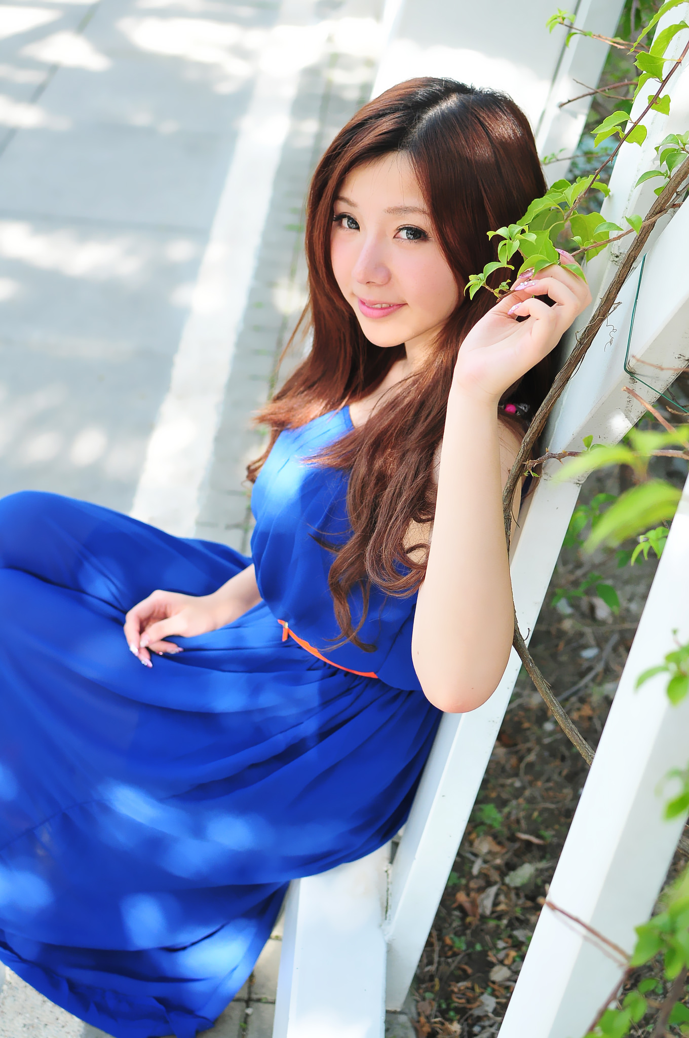 蓝色长裙美女陈思颖,高贵气质显大方